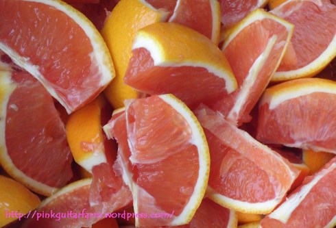 sliced oranges